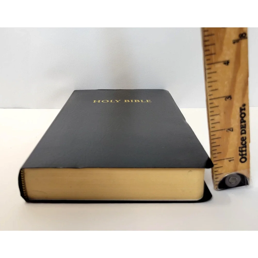 Holy Bible NLT Gift & Award Edition‎ Tyndale Black Leather Red Letter Book